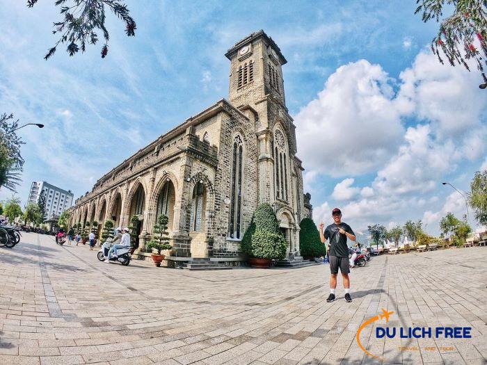nha-tho-nui-nha-trang- Tour Nha Trang 1 Ngày