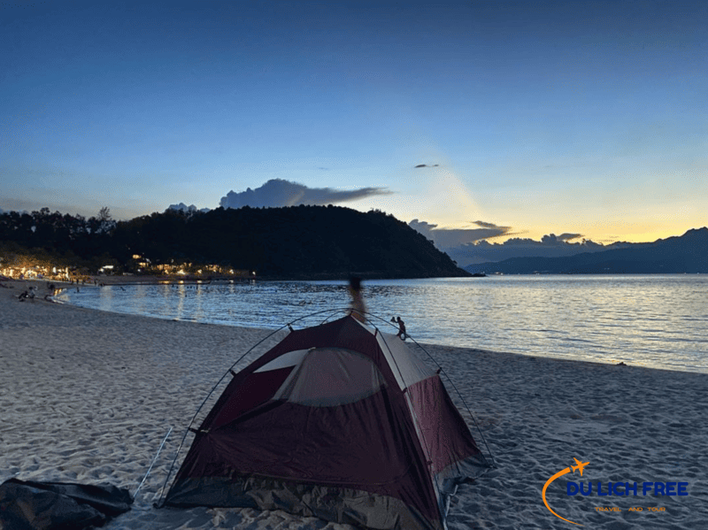 Tổ chức Camping cùng bạn bè và gia đình