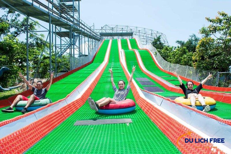 Chinh phục Ultimate Slide - Đường trượt cỏ nhân tạo tuyệt vời