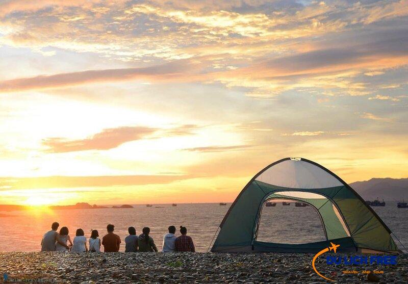 Tổ chức camping picnic tại Bãi Tranh Nha Trang