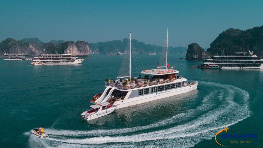 Vui chơi tại Hạ Long Bay