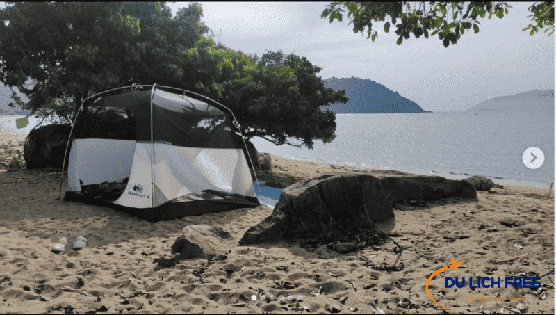 Camping tại bãi biển Làng Vân