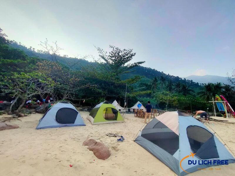 Cùng bạn bè tổ chức Camping tại làng Vân Đà Nẵng