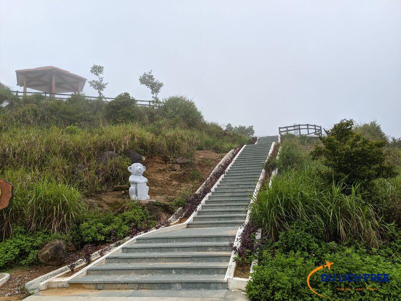 Săn mây trên "Nốc Nhà" Đà Nẵng