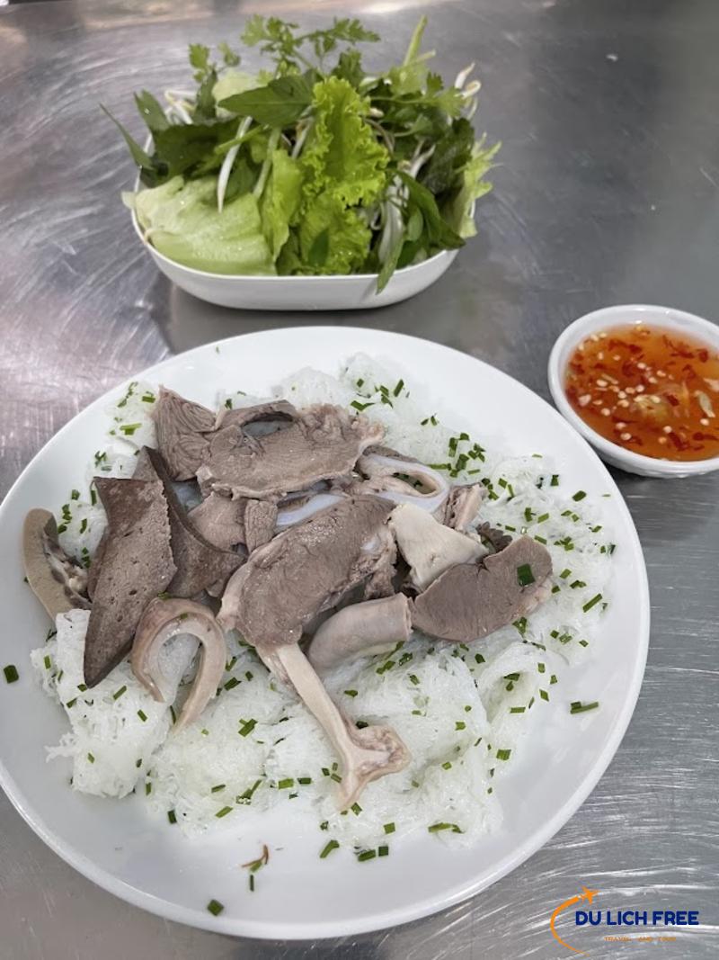 Thưởng thức bánh hỏi Bình Định tại Đà Nẵng | Mẹ Since 1995, menu phong phú