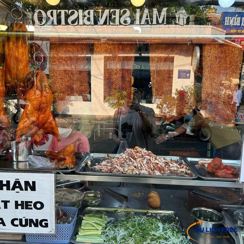 Bánh mì heo quay Ty Đà Nẵng ăn một lần nhớ mãi